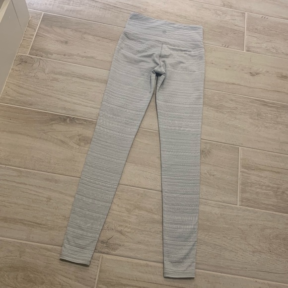 NWOT!! Athleta Jacquard Chataranga 7/8 Leggings - Picture 3 of 7